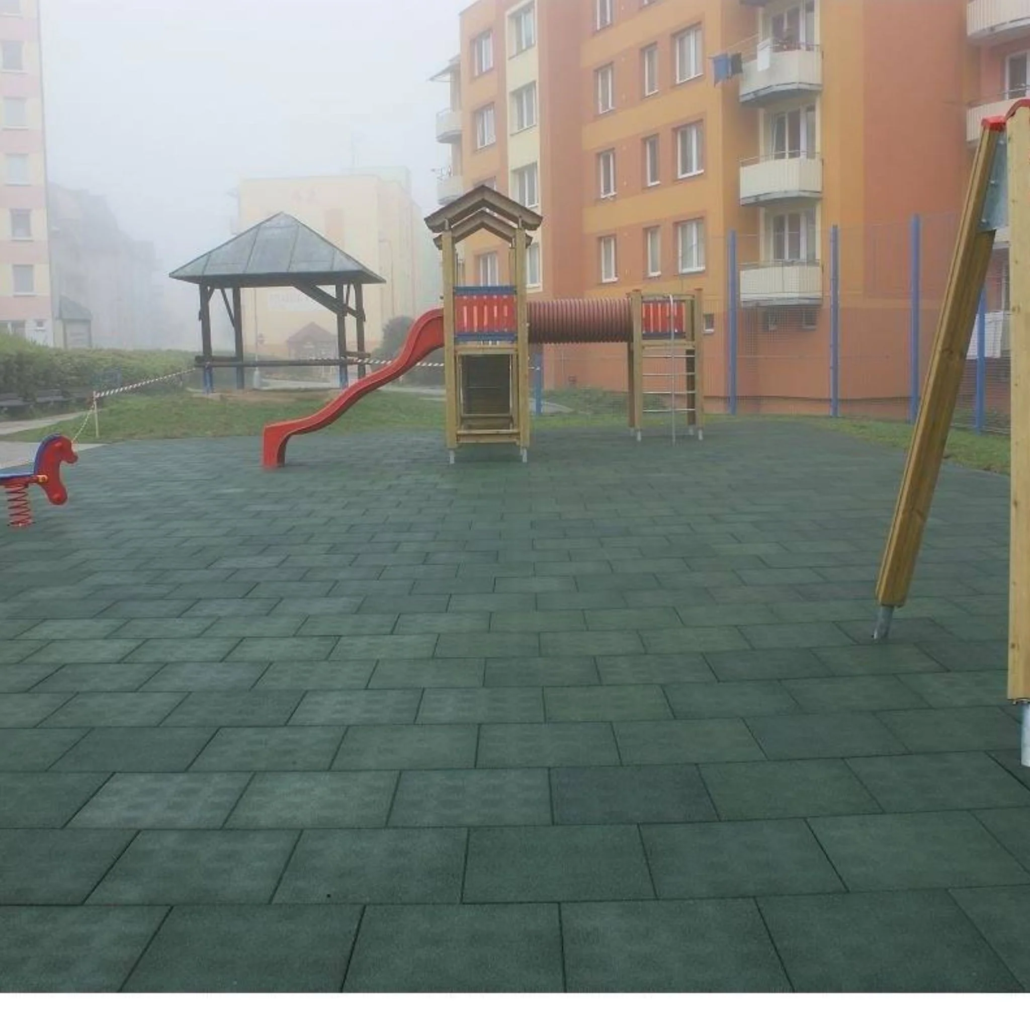Cannons UK 50cm x 50cm x 40mm Rubber Playground Tiles (bulk discounts available) - Image 11