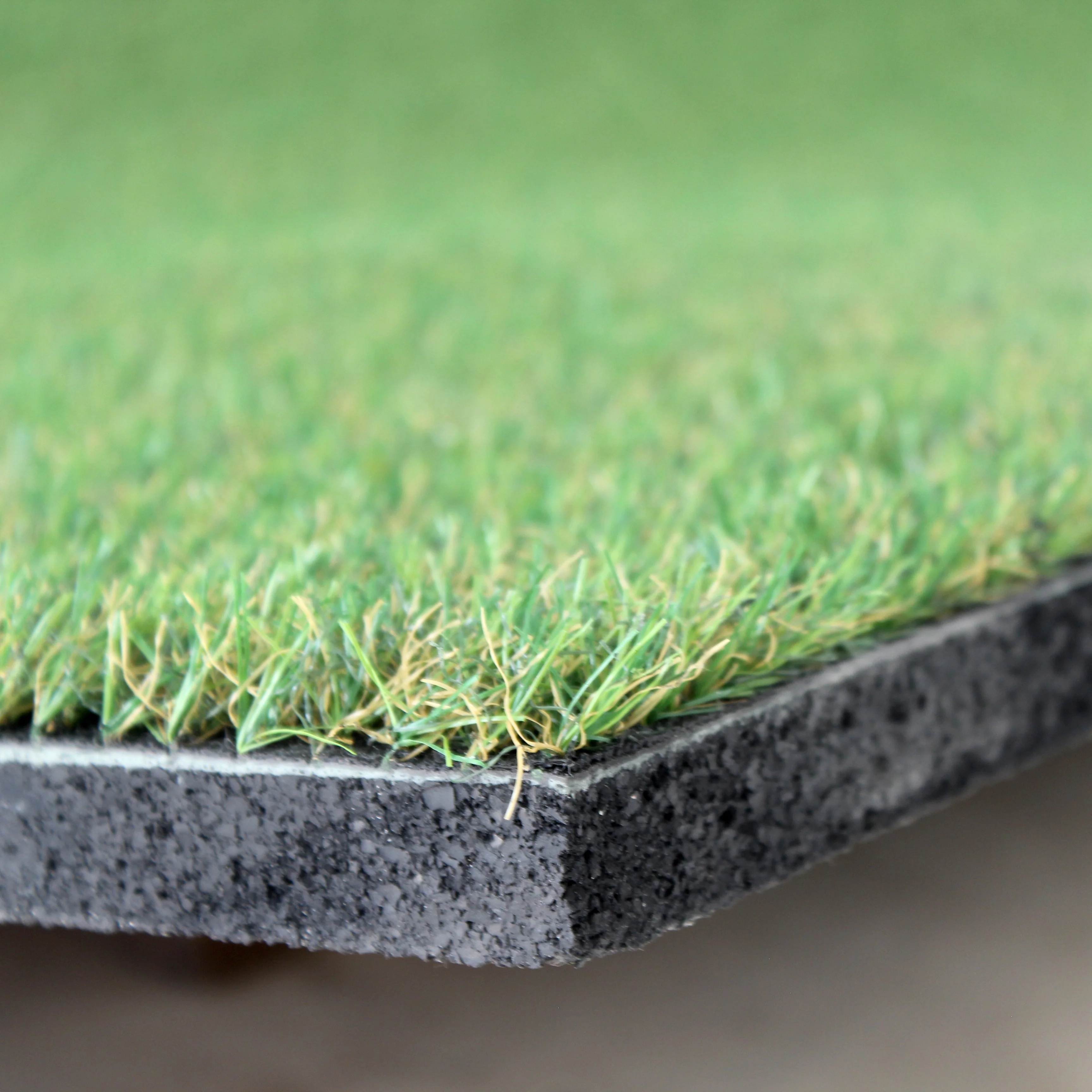 Artificial Grass topped rubber garden floor tiles 2nd edition (Deco) 15mm sbr+ 35mm artificial turf - Image 6
