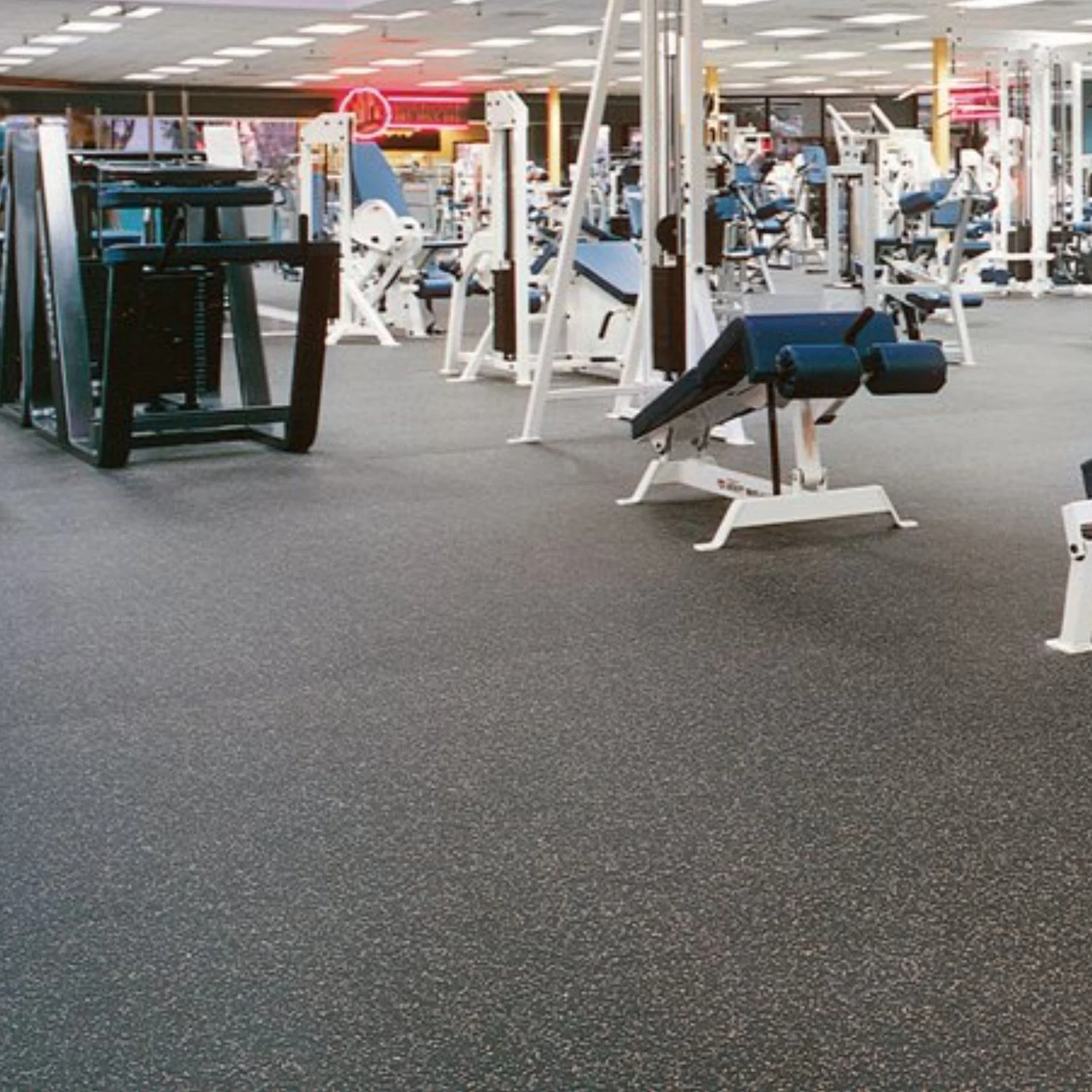 Cannons UK Smirna Series Gym Flooring Rolls 10mm - Image 3
